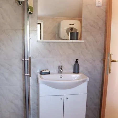 Olive 3 Apartment