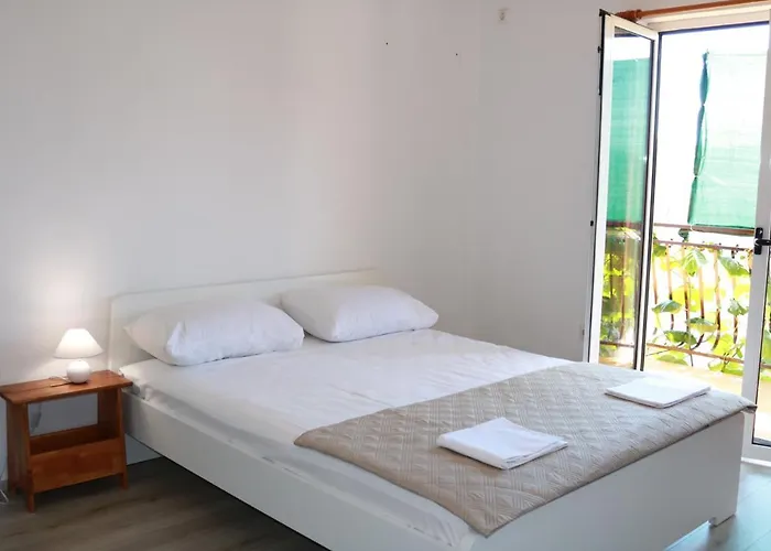 Daire Olive 3 Grebaštica